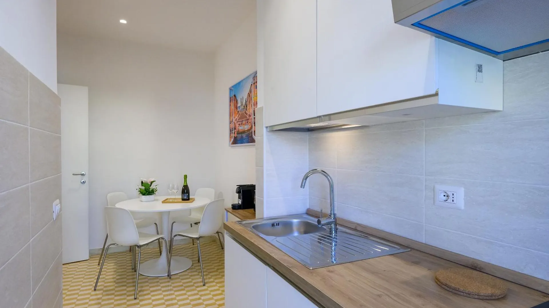Luxury Suite-Metro Malatesta Rome
