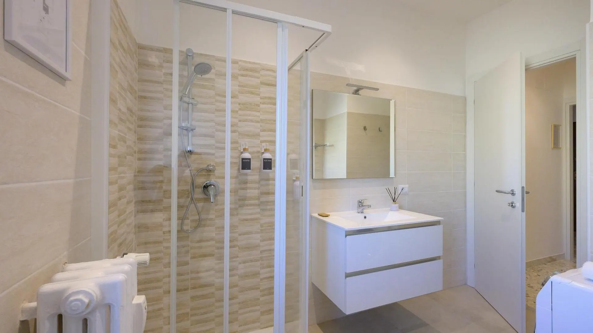 Luxury Suite-Metro Malatesta Rome 0*,