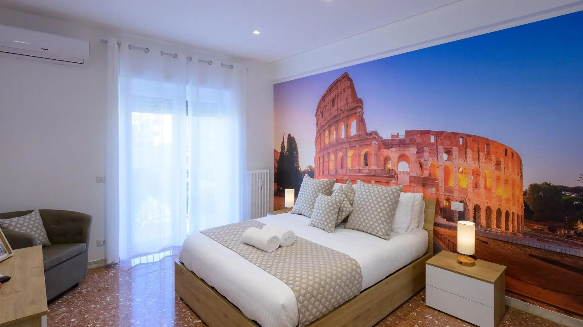 Luxury Suite-Metro Malatesta Rome Apartment